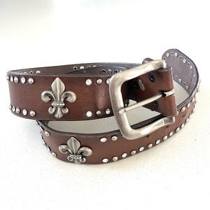 Vera Pelle Brown Leather Fleur
De Lis Rhinestone Stud Belt